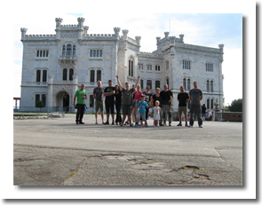 Gasilska izpred gradu Miramar