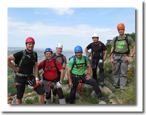 Plezalci na vrhu Zimske rože