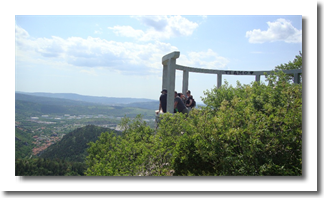 Zgornje razgledišče nad dolino
