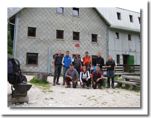 Zjutraj pred Cojzovo kočo